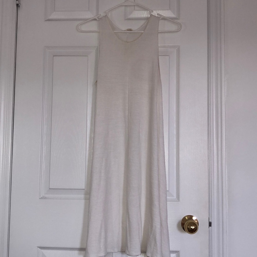 Aritzia Wilfred Free Dress